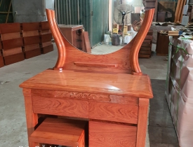 Mẫu Bàn Phấn Trang Điểm Gỗ Tự Nhiên Nhỏ Gọn 