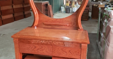 Mẫu Bàn Phấn Trang Điểm Gỗ Tự Nhiên Nhỏ Gọn 