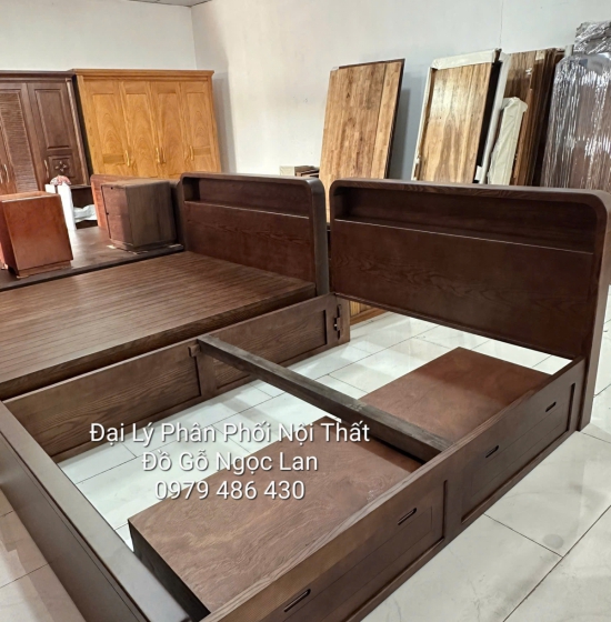Giường Ngủ Gỗ Sồi Màu Óc Chó 2 Ngăn Kéo Có Kệ Đầu Giường Sang Trọng - Hiện Đại