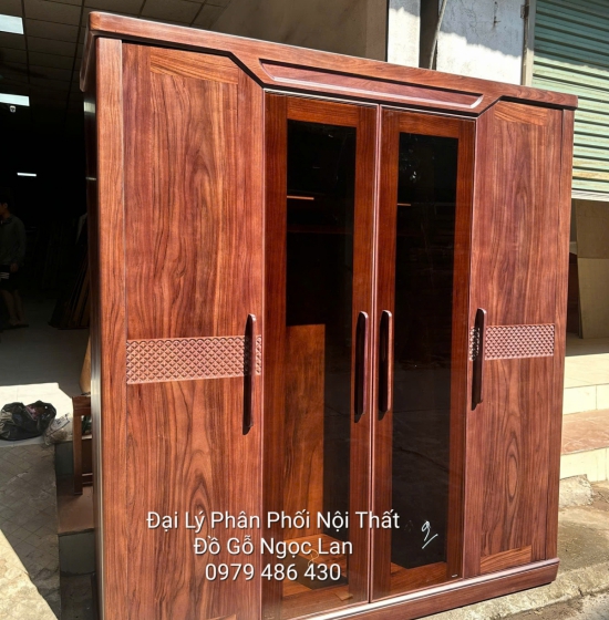Tủ Áo 4 Cánh Gỗ Óc Chó Mẫu Thuyền Kết Hợp Cánh Kính Trà Sang Trọng 