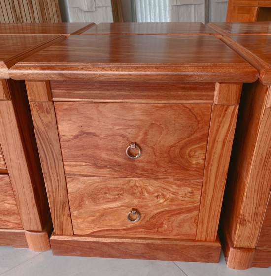 Táp đầu giường gỗ hương đá - cổ điển