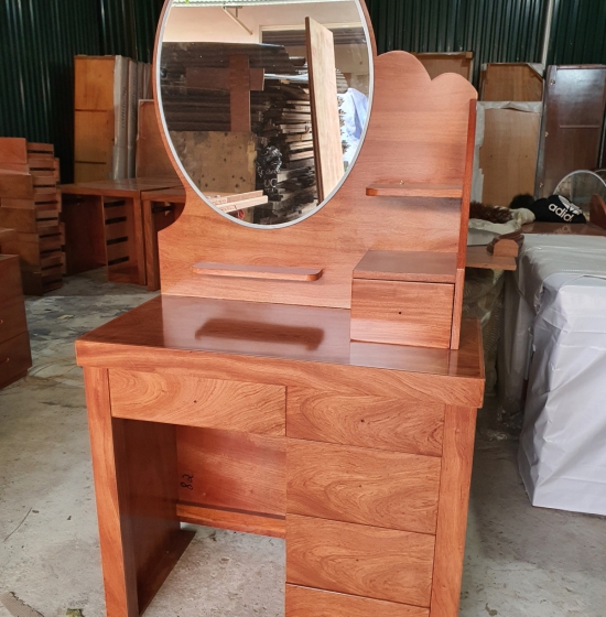 Bàn trang điểm gỗ hương đá mẫu hiện đại   