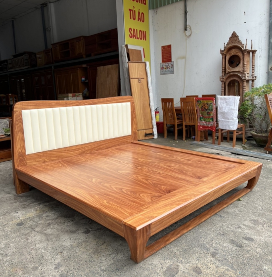 Giường chân quỳ gỗ cẩm bọc da cao cấp ,hiện đại G GC 05