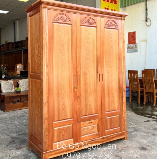 Tủ quần áo 3 cánh gỗ xoan đào mẫu đai hoa ,hiện đại T XD 15