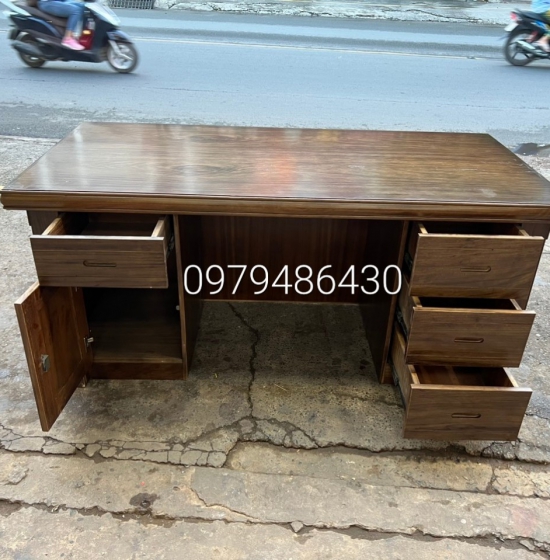 BÀN LÀM VIỆC GIÁM ĐỐC GỖ HƯƠNG XÁM 1M6 MÀU ÓC CHÓ - MẪU BẮT CHỈ