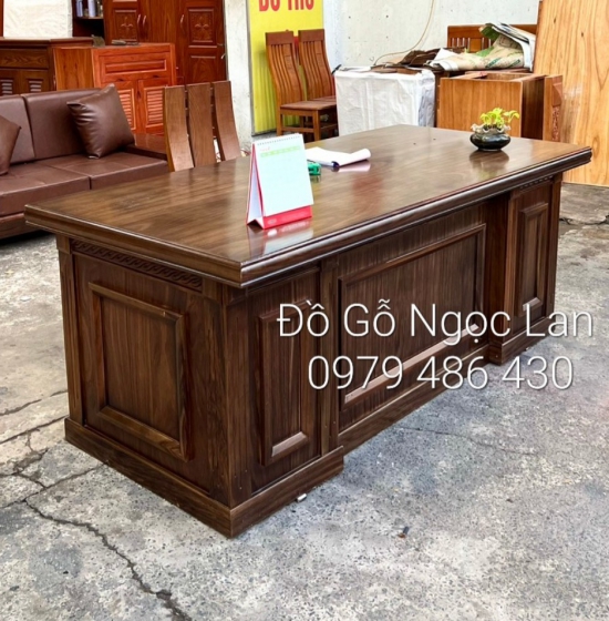BÀN LÀM VIỆC GIÁM ĐỐC GỖ HƯƠNG XÁM 1M6 MÀU ÓC CHÓ - MẪU BẮT CHỈ