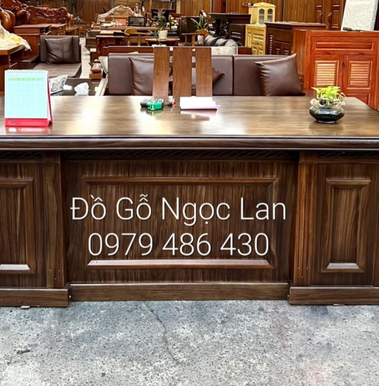 BÀN LÀM VIỆC GIÁM ĐỐC GỖ HƯƠNG XÁM 1M6 MÀU ÓC CHÓ - MẪU BẮT CHỈ