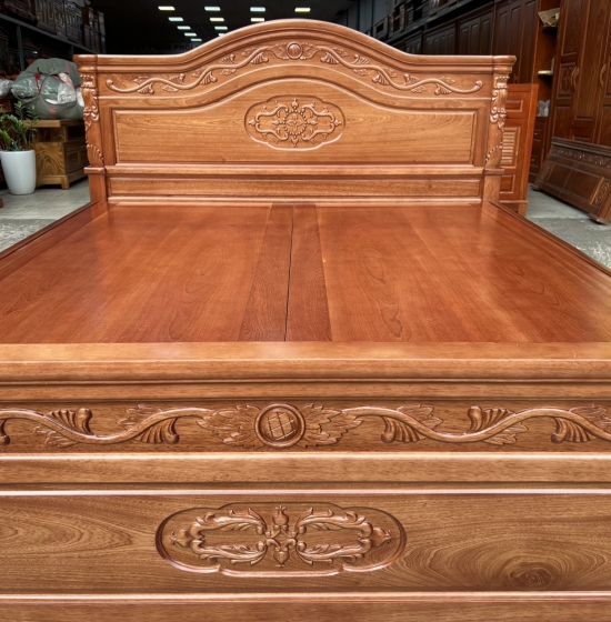 Giường ngủ gỗ xoan đào mẫu nữ hoàng - vạt phản liền 