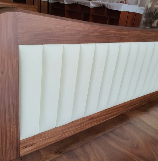 Giường ngủ kiểu nhật chân quỳ bọc nệm gỗ hương xám màu óc chó đẹp ,sang trọng 