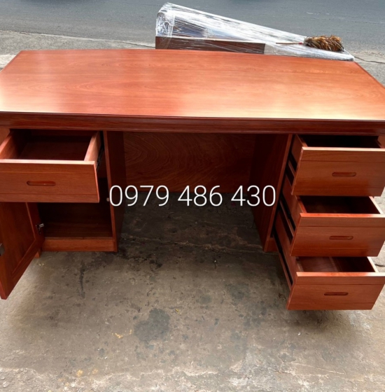 Bàn làm việc giám đốc gỗ xoan đào tự nhiên 1m6 BLV 037