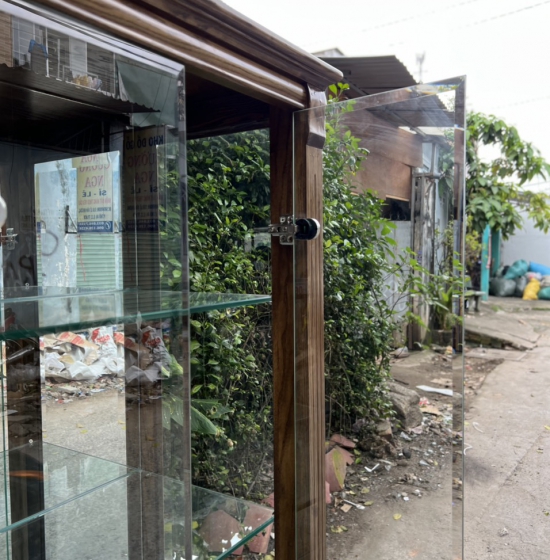 Tủ Rượu Gỗ Sồi Nga Vuông 65cm Màu Óc Chó Đẹp TR 040