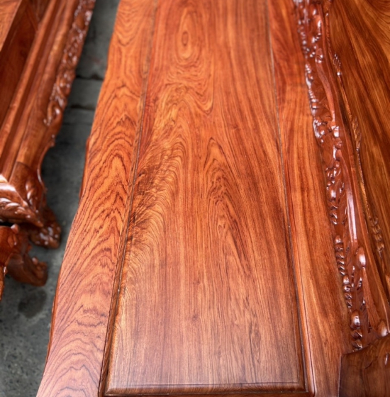 Bộ Salon Gỗ Hương Đá Chạm Hoàng Gia Tay 12 Cao Cấp 