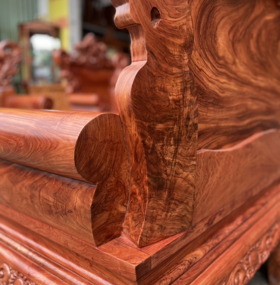 Bộ Salon Gỗ Hương Đá Chạm Hoàng Gia Tay 12 Cao Cấp 