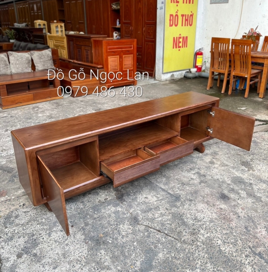 Kệ Ti Vi Gỗ Sồi Nga Lau Màu Hương Chân Xoắn 