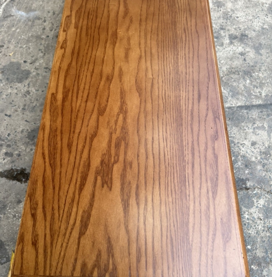 Kệ Ti Vi Gỗ Sồi Nga Lau Màu Hương Chân Xoắn 