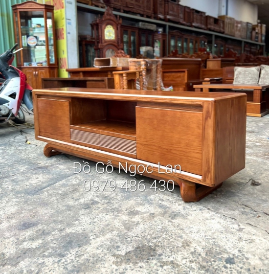 Kệ Ti Vi Gỗ Sồi Nga Lau Màu Hương Chân Xoắn 