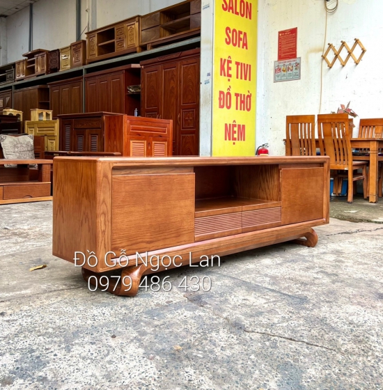 Kệ Ti Vi Gỗ Sồi Nga Lau Màu Hương Chân Xoắn 
