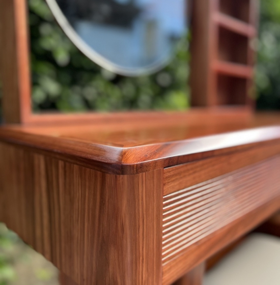 Bàn Phấn Trang Điểm Gỗ Cẩm Vân 1M Kiểu Hàn Quốc 