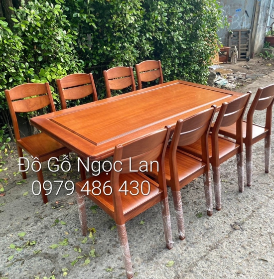 Bàn Ăn Gỗ Xoan Đào 8 Ghế Chân Thuyền Cao Cấp 