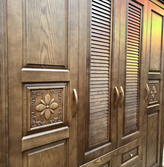 Tủ Quần Áo Gỗ Sồi Nga 4 Cánh Lau Màu Óc Chó Hiện Đại 