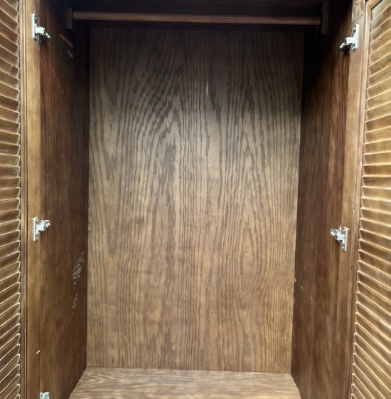 Tủ Quần Áo Gỗ Sồi Nga 4 Cánh Lau Màu Óc Chó Hiện Đại 