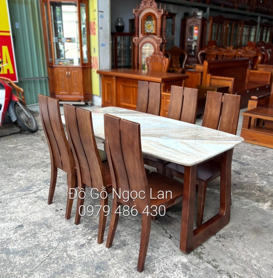 Bàn Ăn Gỗ Sồi Nga Mặt Đá 6 Ghế Lau Màu Óc Chó Chân Choãi 