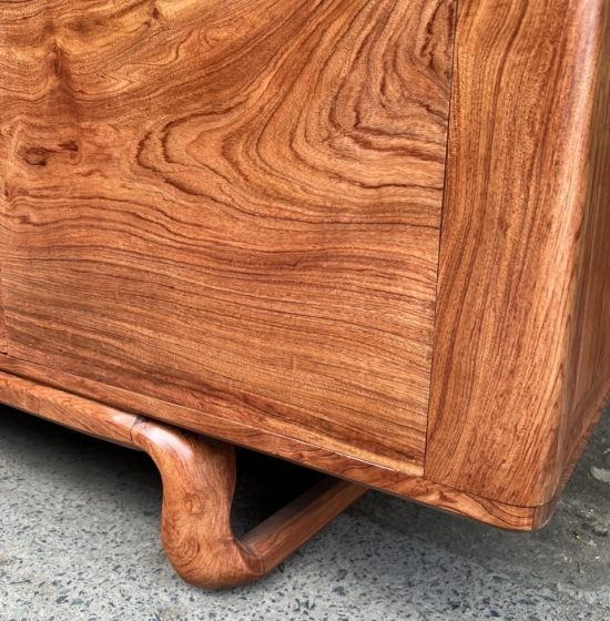 KỆ TIVI GỖ HƯƠNG ĐÁ CHÂN XOẮN CAO CẤP 