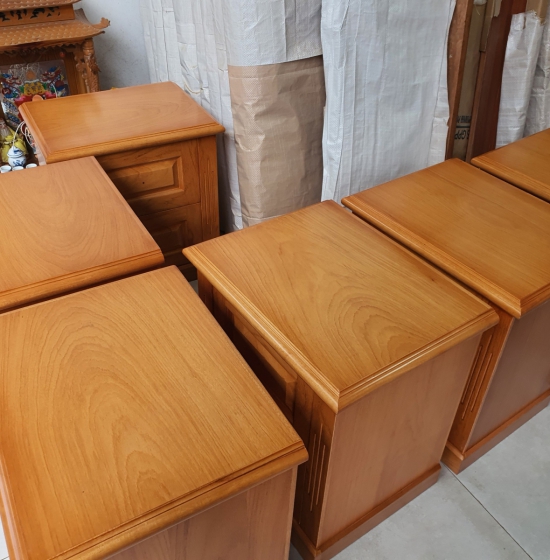 TỦ ĐẦU GIƯỜNG GỖ GÕ ĐỎ 2 NGĂN KÉO HIỆN ĐẠI 