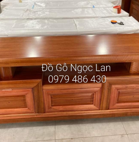 KỆ TIVI GỖ CẨM VÂN KIỂU NHẬT 3 NGĂN KÉO HIỆN ĐẠI GIÁ RẺ