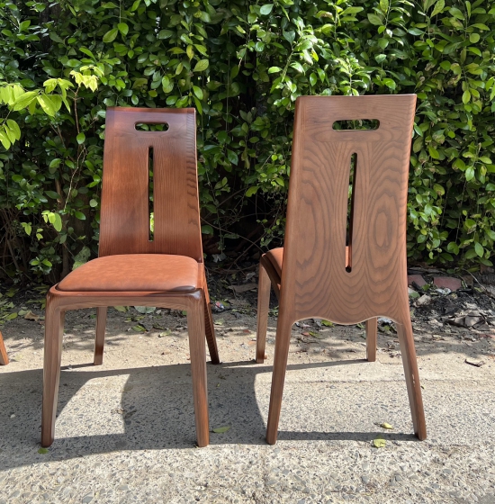 BÀN ĂN GỖ SỒI NGA LAU MÀU ÓC CHÓ 6 GHẾ KÈM NỆM - SANG TRỌNG 