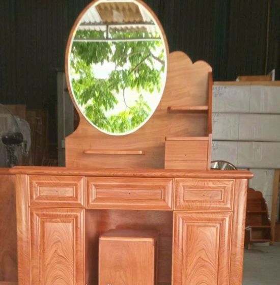 BÀN TRANG ĐIỂM 1M GỖ HƯƠNG ĐÁ - MẪU GƯƠNG HỘP 