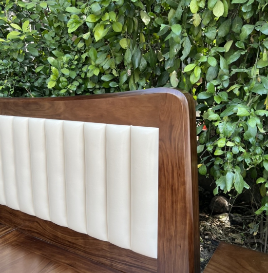 GIƯỜNG NGỦ GỖ HƯƠNG XÁM KIỂU NHẬT CHÂN QUỲ HIỆN ĐẠI - MÀU ÓC CHÓ BỌC NỆM 