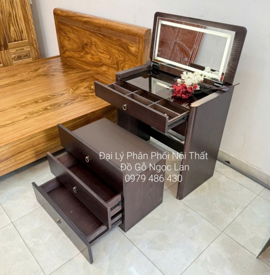 Bàn Trang Điểm Thông Minh Gỗ Sồi Lau Màu Óc Chó Gương Đèn Les
