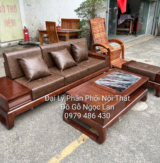 Sofa 1 Văng Gỗ Sồi Nga Lau Màu Óc Chó Chân Choãi Sang Trọng - Hiện Đại 