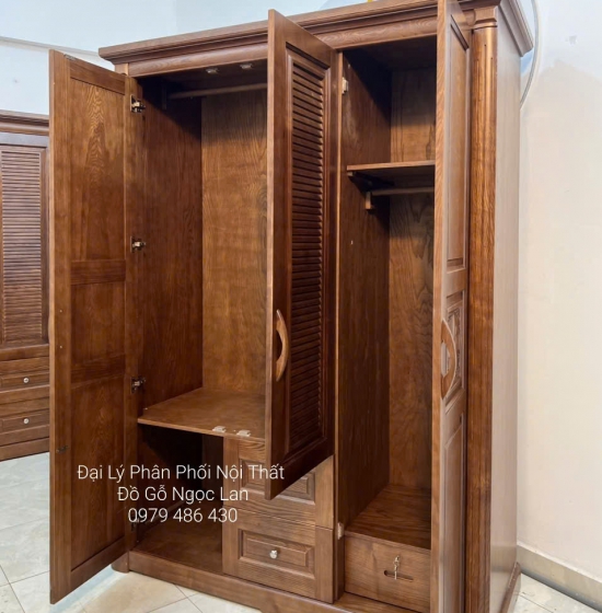 Tủ Quần Áo 3 Cánh Gỗ Sồi Màu Óc Chó Mẫu Hoa Thị Cao Cấp