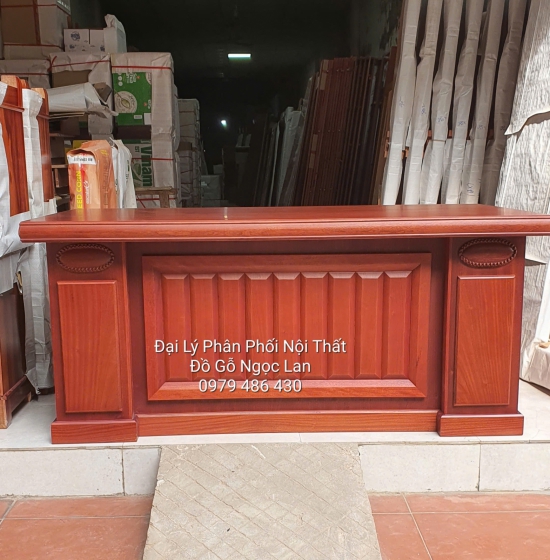 Bàn Làm Việc Giám Đốc Gỗ Xoan Đào Hiện Đại, Sang Trọng 1m67