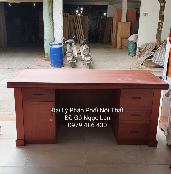 Bàn Làm Việc Giám Đốc Gỗ Xoan Đào Hiện Đại, Sang Trọng 1m67
