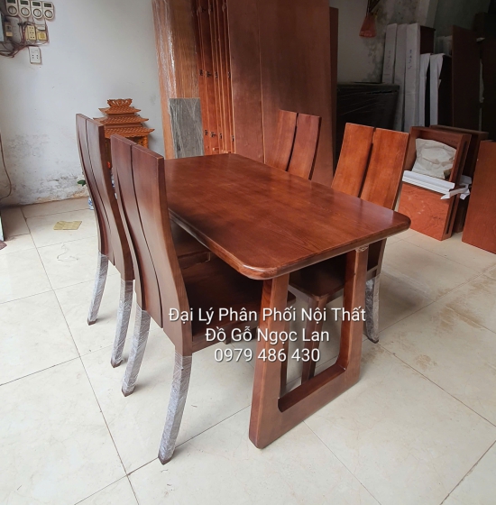 Bàn Ăn Gỗ Sồi Nga Màu Óc Chó Chân Choãi 4 Ghế Hiện Đại